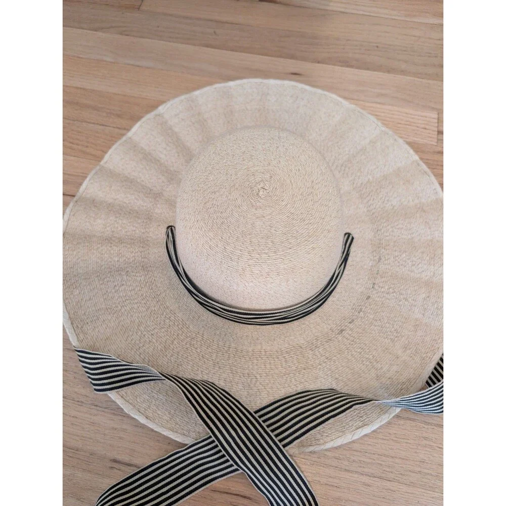 Sispara De La Funte Women's Hat